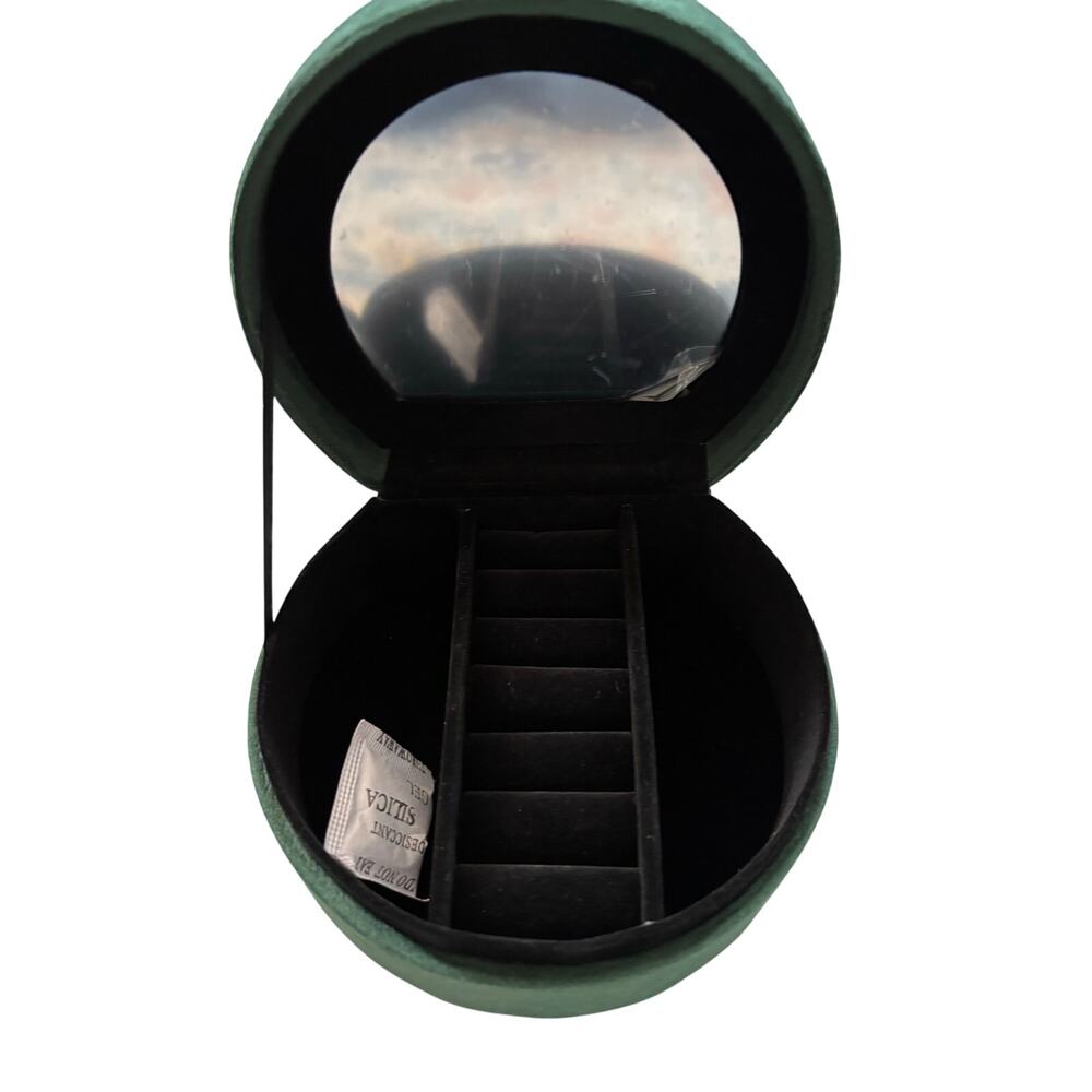 Taylor Madison Velvet Travel Jewelry Case Green Compact Organizer Box